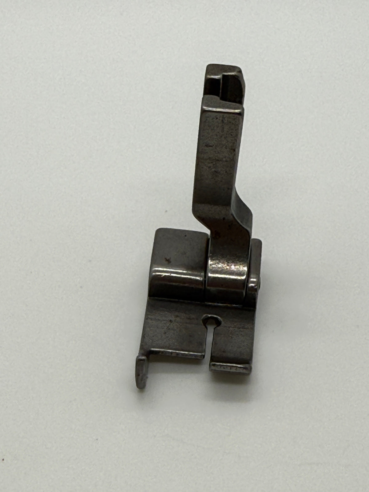 Hinged Raising Feet(Steel) - Industrial Sewing Machine Part 12463HL P815L 5 16
