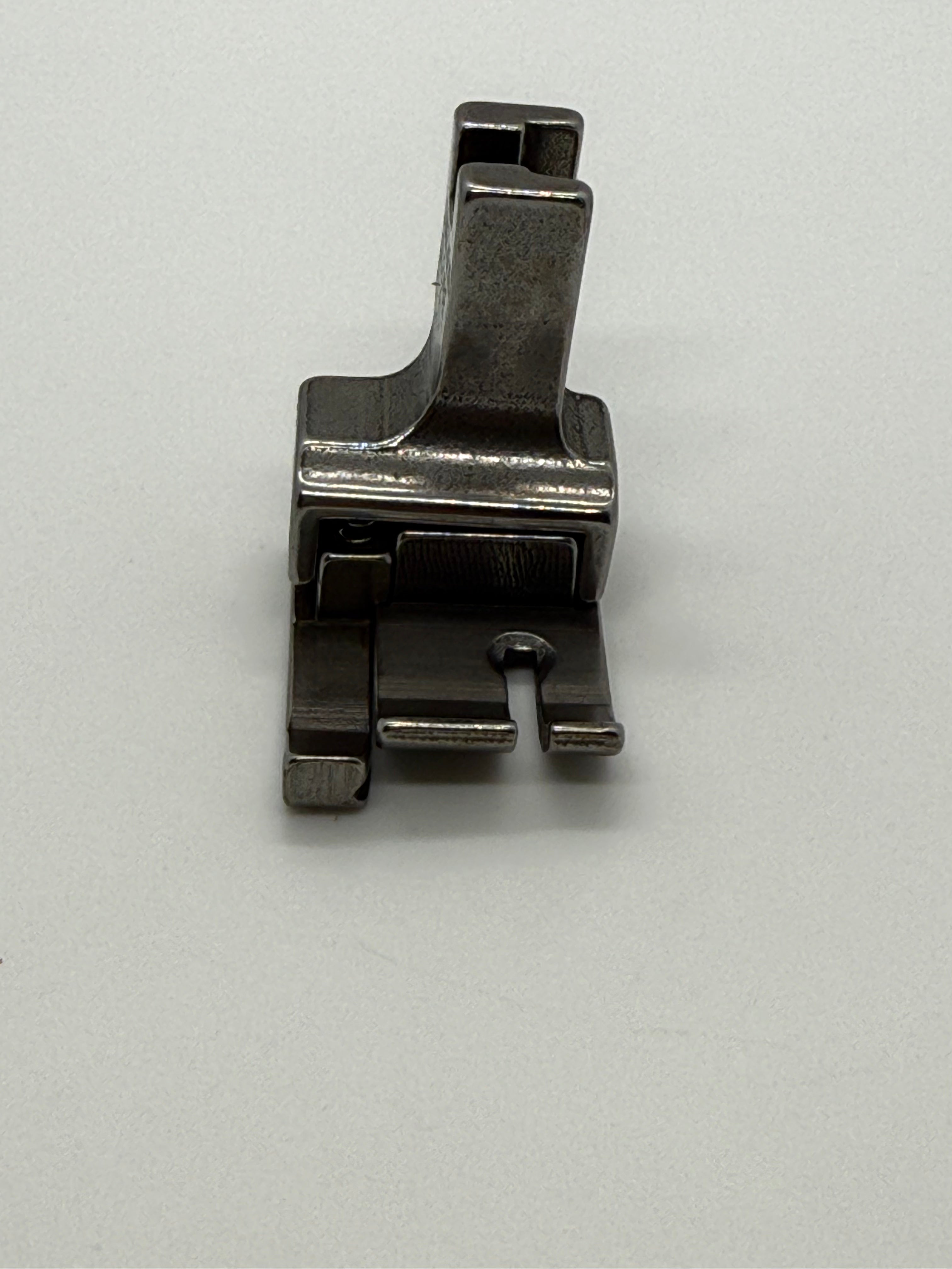 Presser Foot(Good) - Industrial Sewing Machine Part CL3 8E 226L