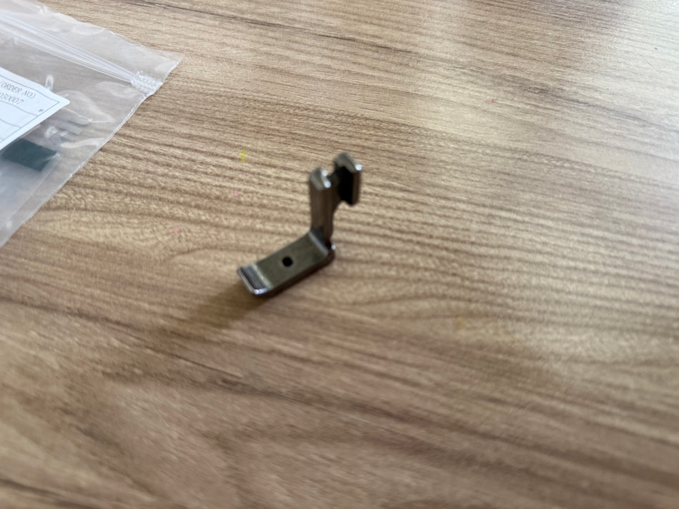 Piping Feet(Right) Good - Industrial Sewing Machine Part 36069R 1 16