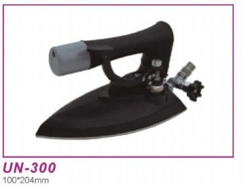 AS 1450 Iron Complete with 2x2.5m Hoses & Steam Trap