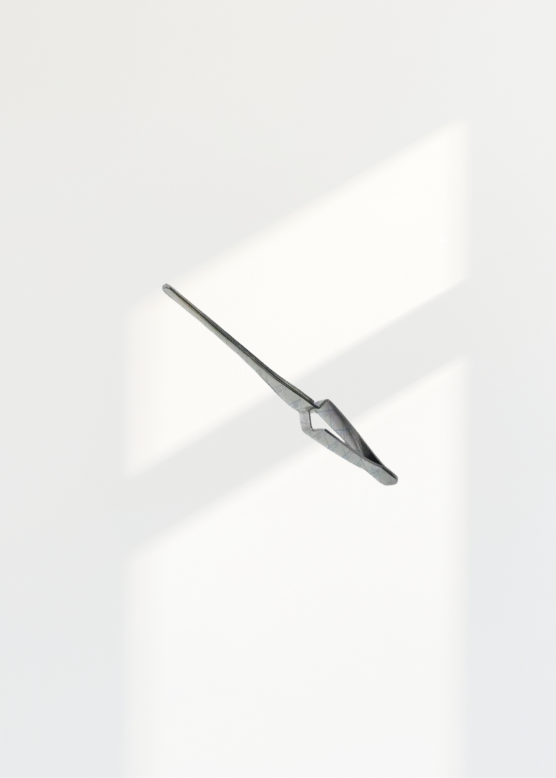 Long Self-Lock Tweezer - Universal TWE16