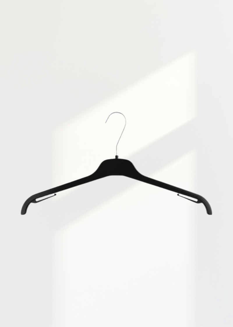 Men's Shirt Plastic Hangers W/ Metal Hook - 17 1/4" Length/ 4 1/4" Neck - 400/Box - Black