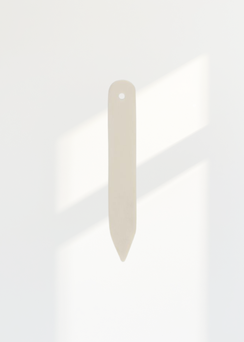 Spotting Bone W/ Hanging Hole - 4 1/2" - White