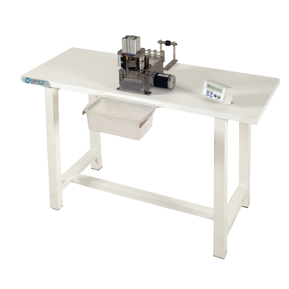 Electronic Belt Loops and Label Cutting Machine
