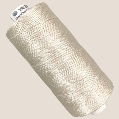 Valdani Perle Cotton - Light Ecru 300m 6ct