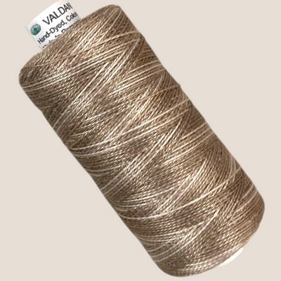 Valdani Vari Vintage Hues Aged White Med 300m 6ct