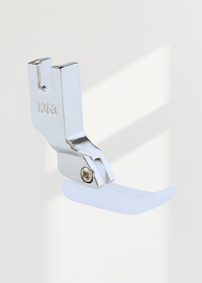 Zipper Split Hinged Non-Stick Sewing Machine Foot (T363) – Smooth Zipper Installation