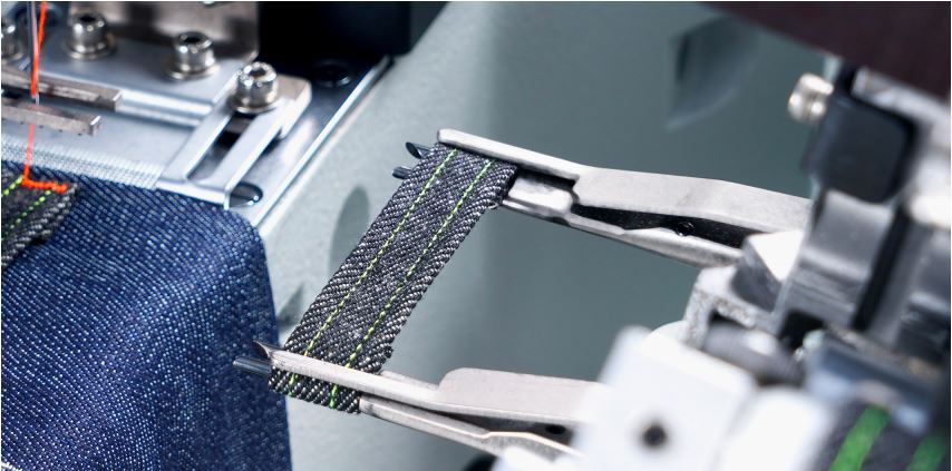 Automatic 2-Needle Belt-Loop Attaching  Machine