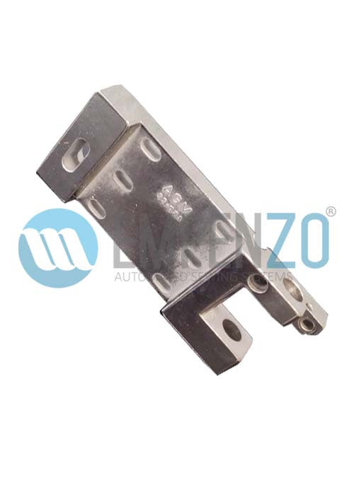 Upper Knife Fixing Frame For KM 921 AR, AGM Special Straight Curved Waistband Machine. - Empenzo Automated Sewing Systems