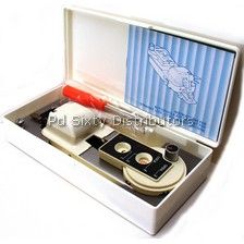 BUTTONHOLER MAKER